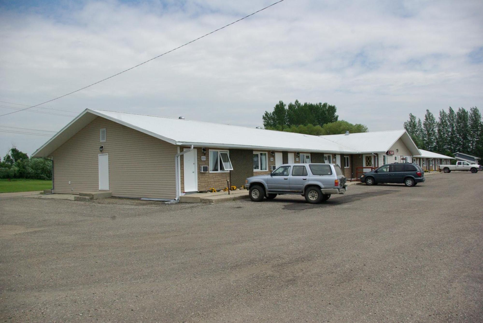 Westway Inn Motel Neepawa Екстер'єр фото