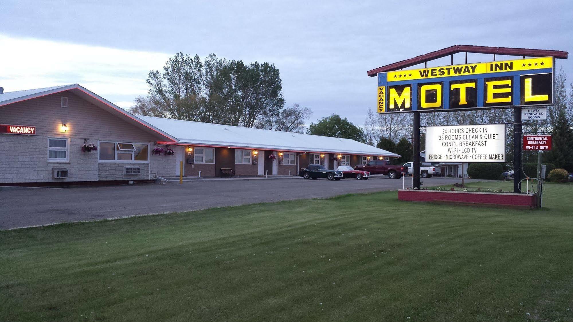 Westway Inn Motel Neepawa Екстер'єр фото