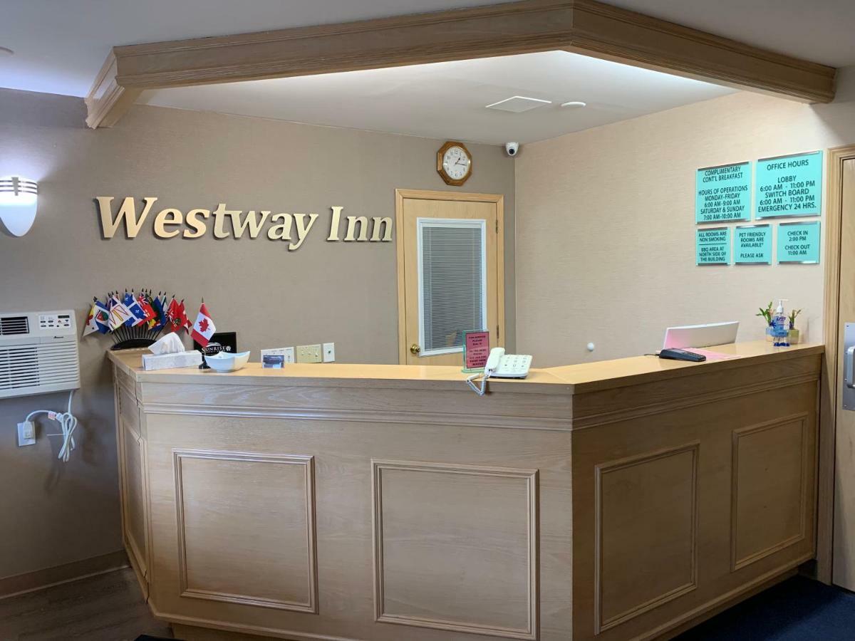 Westway Inn Motel Neepawa Екстер'єр фото
